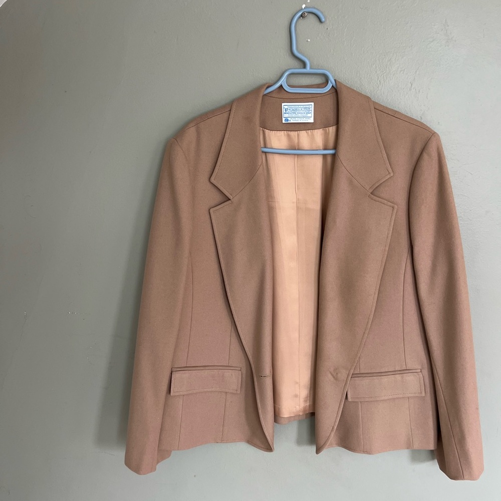 Pendleton Jacket & Skirt. 100% Wool. Made in USA. Women’s size 22W.
